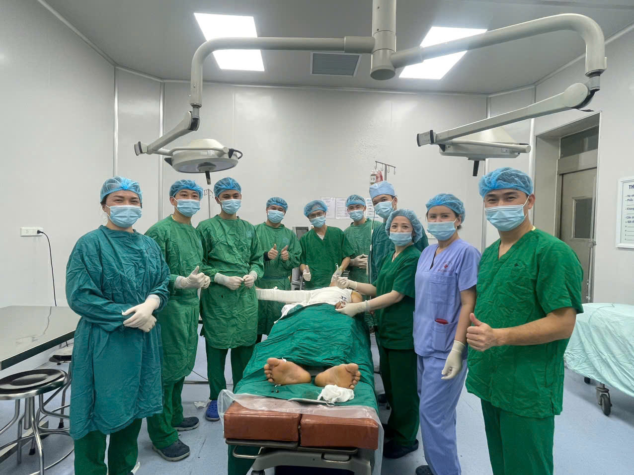 Cấp cứu thành công trường hợp mất da diện rộng do tai nạn lao động
