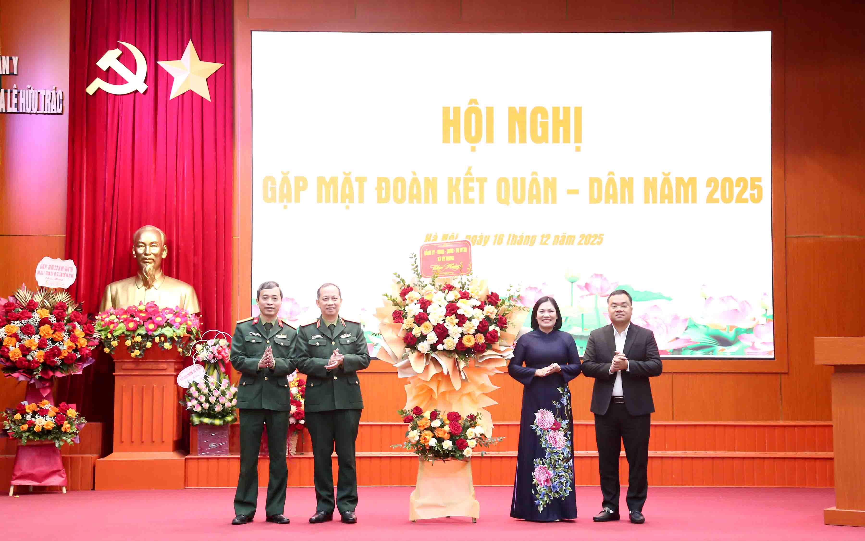 Bệnh viện Bỏng Quốc gia Lê Hữu Trác tổ chức Hội nghị đoàn kết Quân - Dân năm 2025