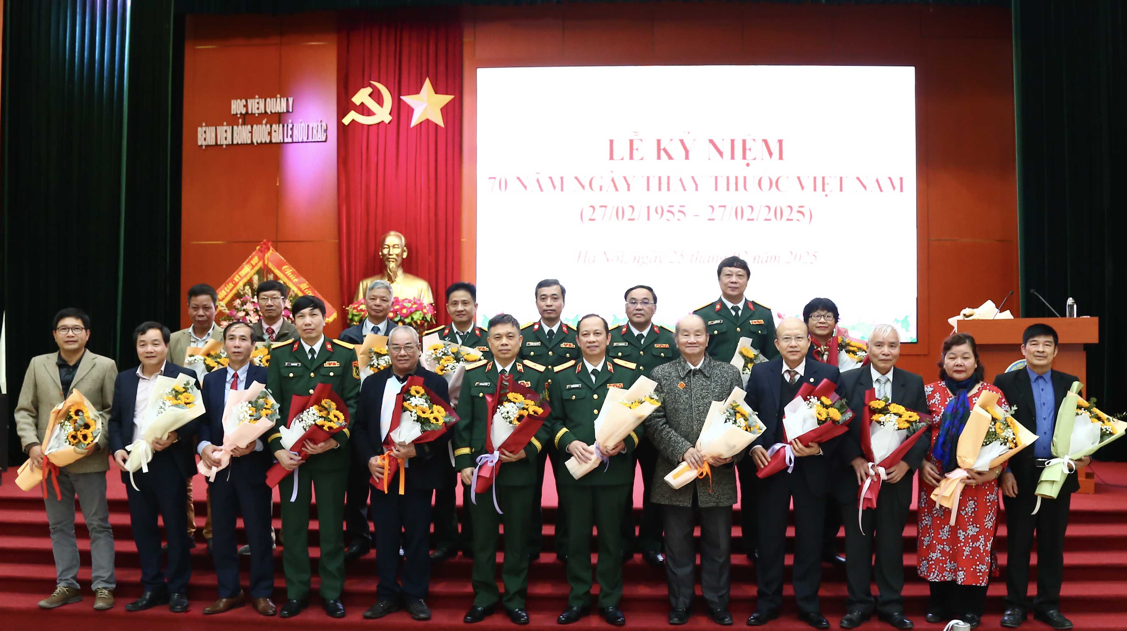 Bệnh viện Bỏng Quốc gia Lê Hữu Trác tổ chức Lễ kỷ niệm 70 năm Ngày Thầy thuốc Việt Nam