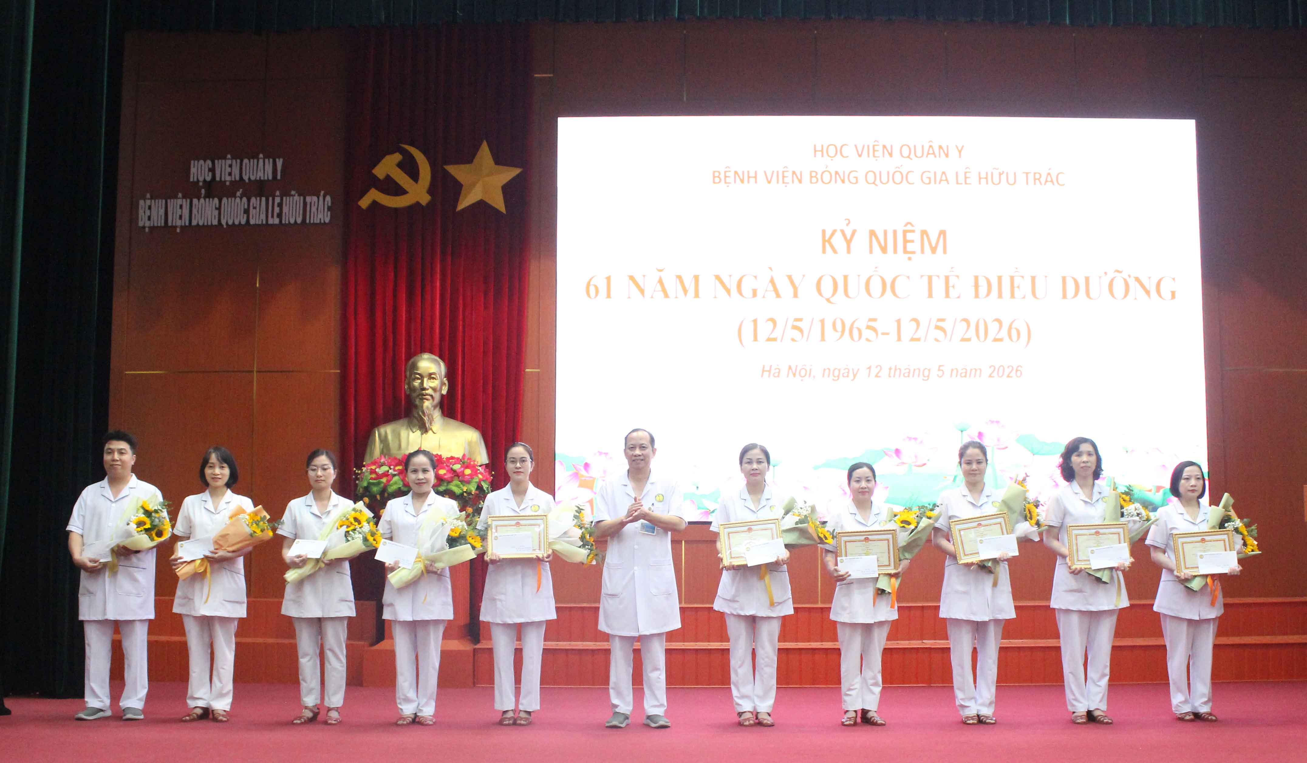 Bệnh viện Bỏng Quốc gia Lê Hữu Trác tổ chức kỷ niệm 61 năm ngày Quốc tế điều dưỡng