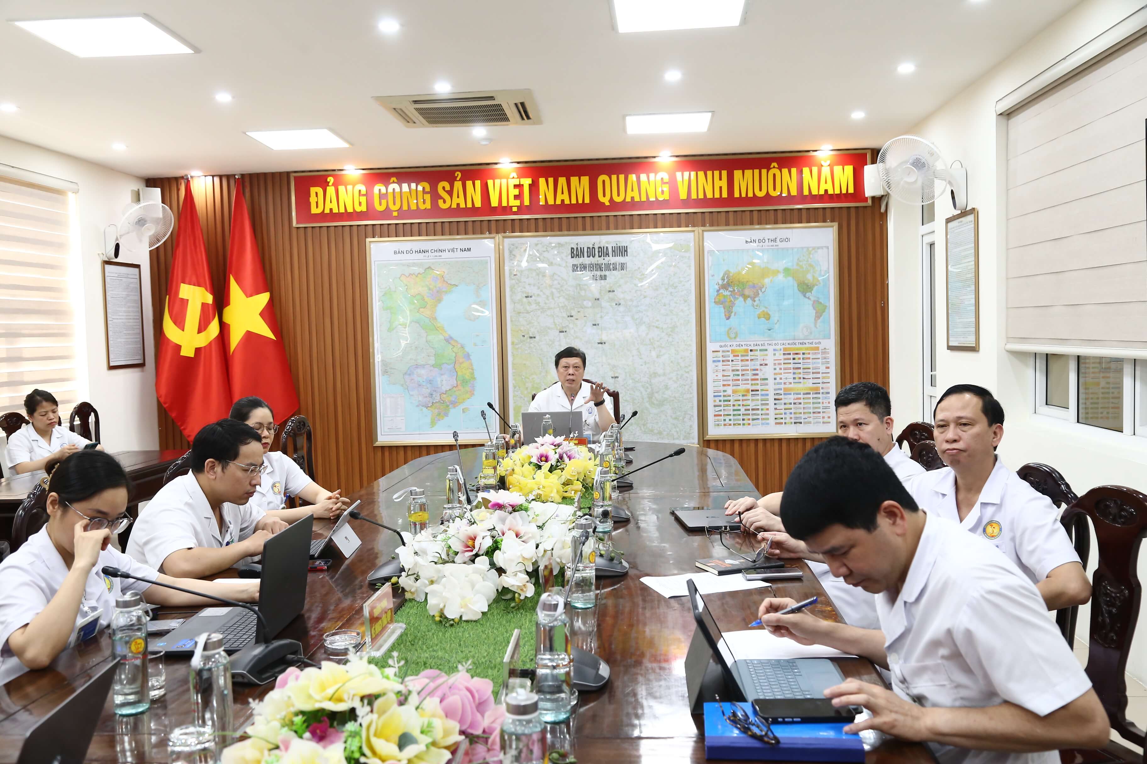 Bệnh viện Bỏng Quốc gia Lê Hữu Trác hợp tác, chia sẻ kinh nghiệm lâm sàng cùng Bệnh viện số 1 Đại học Thâm Quyến